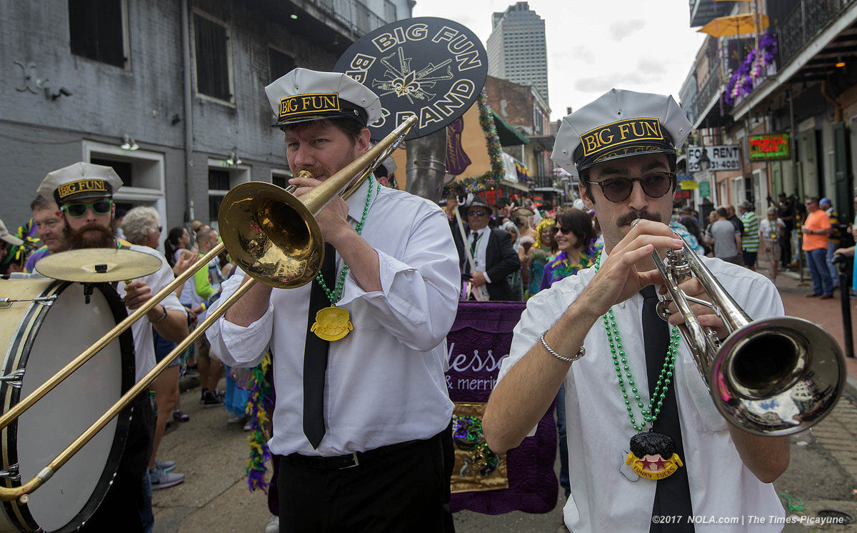 Walking krewes hit the French Quarter: See Mardi Gras photos